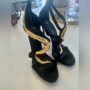 Sexy Giuseppe size 38
